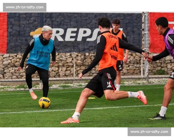 斯基拉:米利克伤愈复出,尤文计划外租激活波兰锋霸 斯基拉:米利克伤愈复出,尤文计划外租激活波兰锋霸