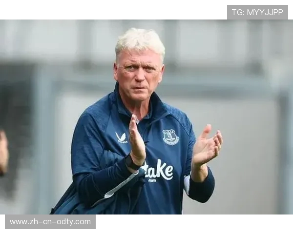 埃弗顿抢签曼城老将沃克 莫耶斯锁定右路关键拼图