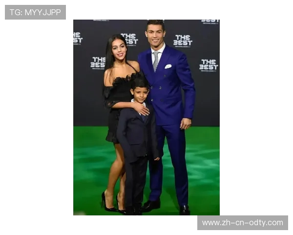 C罗的家庭生活：乔治娜与孩子们的故事_20260523195007